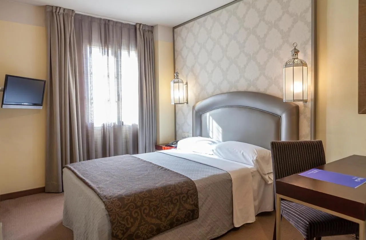 ****  Hotel Macia Alfaros Cordoba Spain